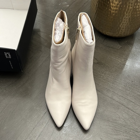 NATURALIZER Dario Wedge Booties (WIDE) - Picture 5 of 10